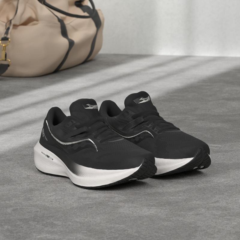 Tênis Saucony Triumph 20 Feminino para Corrida Preto 10 EUA